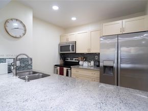 7483 SW 82nd St A308, Miami FL 33143