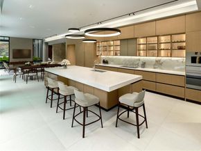 1725 S Bayshore Dr, Miami FL 33133