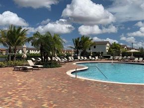 3293 W 98th Pl, Hialeah FL 33018