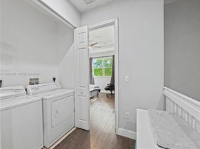 1033 NE 42nd Pl, Homestead FL 33033