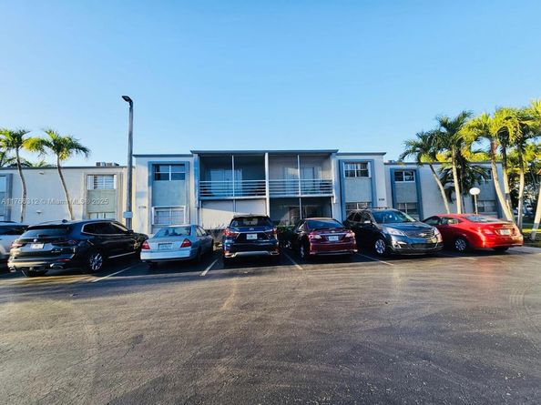 8788 SW 12th St 103, Miami FL 33174