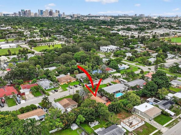 920 SW 30th St, Fort Lauderdale FL 33315