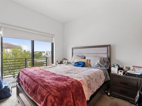 582 NE 207th St, Miami FL 33179