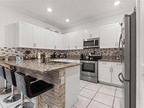 582 NE 207th St, Miami FL 33179