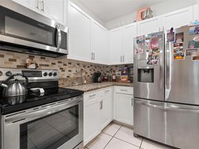 582 NE 207th St, Miami FL 33179