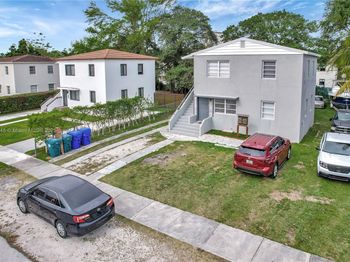 3721 SW 27th Ter