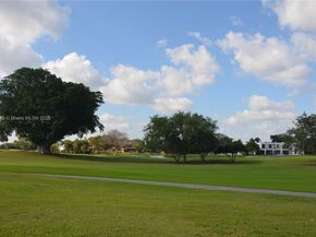 8851 N New River Canal Rd 18E, Plantation FL 33324