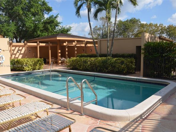 8851 N New River Canal Rd 18E, Plantation FL 33324