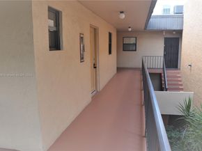 8851 N New River Canal Rd 18E, Plantation FL 33324