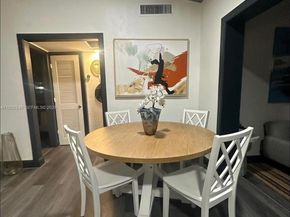 7120 SW 21st St, Miami FL 33155