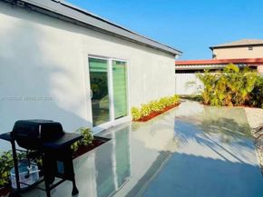 7120 SW 21st St, Miami FL 33155