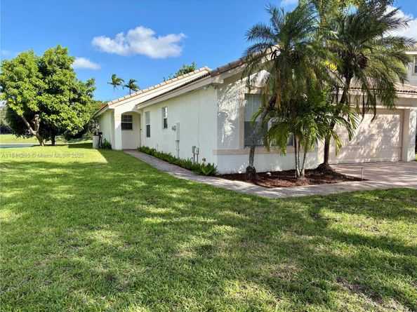2091 SW 157th Ave, Miramar FL 33027