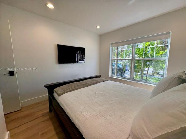 2091 SW 157th Ave, Miramar FL 33027