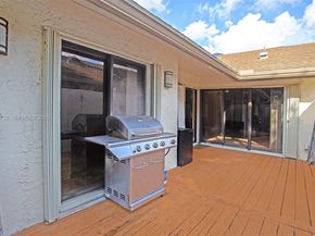 3074 S Oakland Forest Dr 702, Oakland Park FL 33309