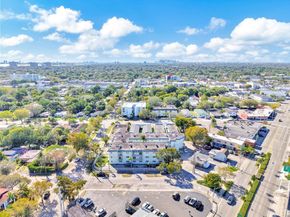 12890 NE 8th Ave 208, North Miami FL 33161