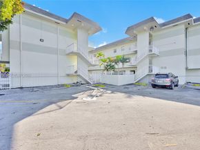12890 NE 8th Ave 208, North Miami FL 33161