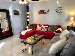 2411 Hayes St, Hollywood FL 33020
