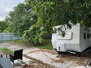 1487 NW 100th St, Miami FL 33147