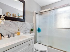 1840 NW 33rd Ter, Lauderhill FL 33311