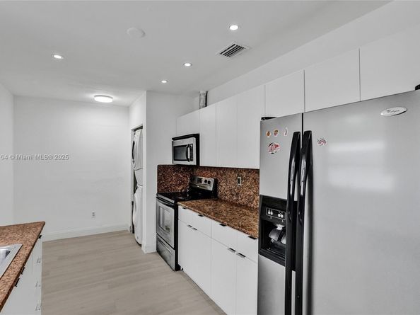 539 E 30th St, Hialeah FL 33013