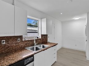 539 E 30th St, Hialeah FL 33013
