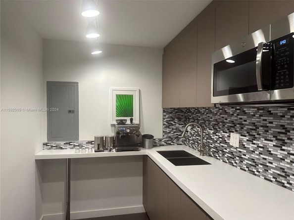 3250 NE 1st Ave 311, Miami FL 33137