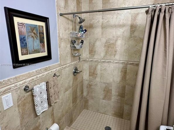 814 Capri St, Coral Gables FL 33134