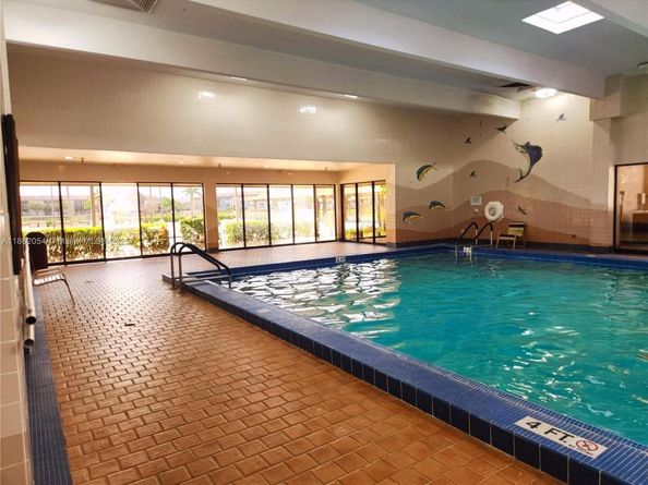 301 SW 135th Ave 113C, Pembroke Pines FL 33027