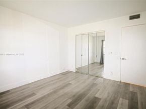301 SW 135th Ave 113C, Pembroke Pines FL 33027
