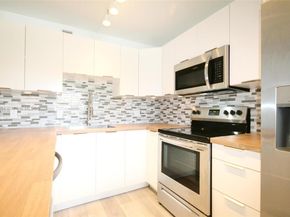 301 SW 135th Ave 113C, Pembroke Pines FL 33027