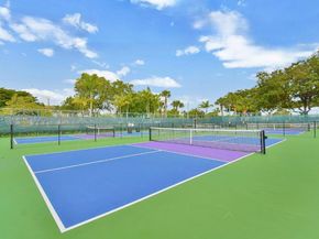 301 SW 135th Ave 113C, Pembroke Pines FL 33027