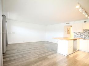 301 SW 135th Ave 113C, Pembroke Pines FL 33027