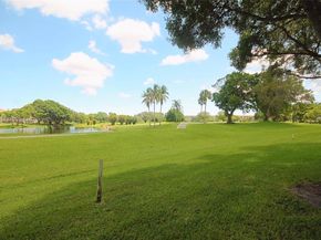 301 SW 135th Ave 113C, Pembroke Pines FL 33027