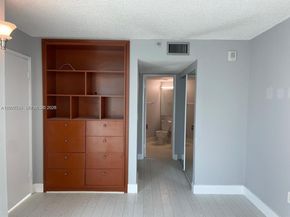 5880 Collins Ave 1006, Miami Beach FL 33140
