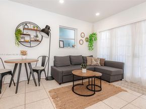 2506 Harding St, Hollywood FL 33020