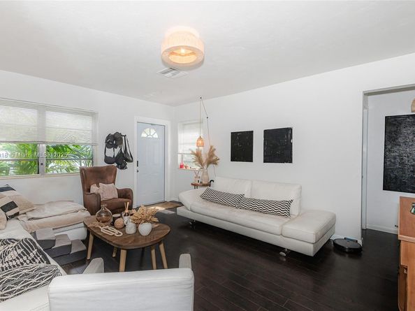 2506 Harding St, Hollywood FL 33020
