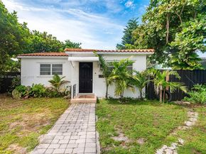 2506 Harding St, Hollywood FL 33020