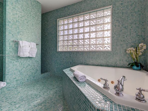 312 NE 12th Ave, Fort Lauderdale FL 33301