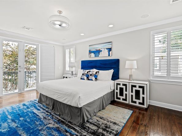 312 NE 12th Ave, Fort Lauderdale FL 33301