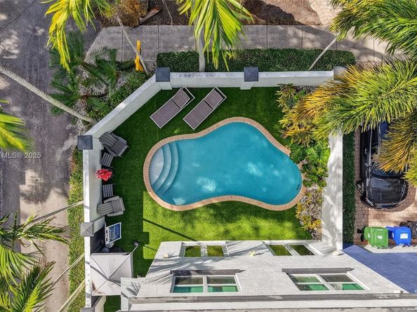 312 NE 12th Ave, Fort Lauderdale FL 33301