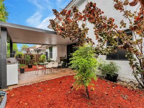 9770 NW 10th St, Miami FL 33172