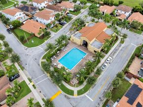 9770 NW 10th St, Miami FL 33172