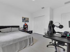 9770 NW 10th St, Miami FL 33172