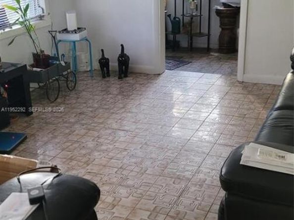 3621 SW 13th St, Miami FL 33145