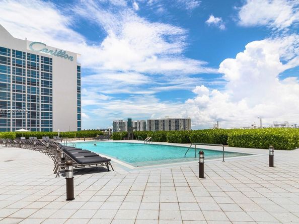 6899 Collins Ave 1010, Miami Beach FL 33141