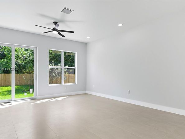 1214 NW 4th Ave, Fort Lauderdale FL 33311