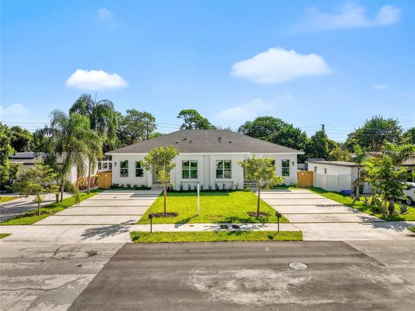 1214 NW 4th Ave, Fort Lauderdale FL 33311