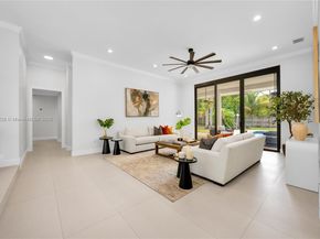 6730 SW 141st St, Palmetto Bay FL 33158