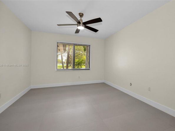 6730 SW 141st St, Palmetto Bay FL 33158