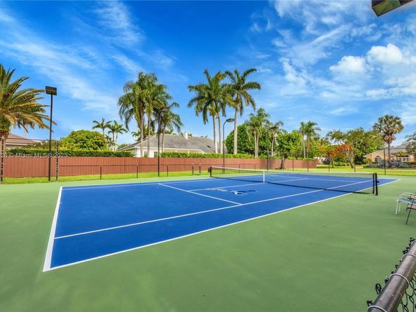 6730 SW 141st St, Palmetto Bay FL 33158